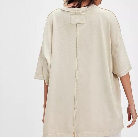 Free People Highland cow We The Free Farm Friends Tee Shirt Cream Sz L NEW - Picture 3 of 14